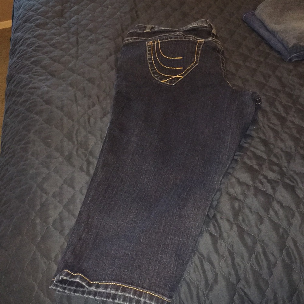 Stretch Capri Jeans